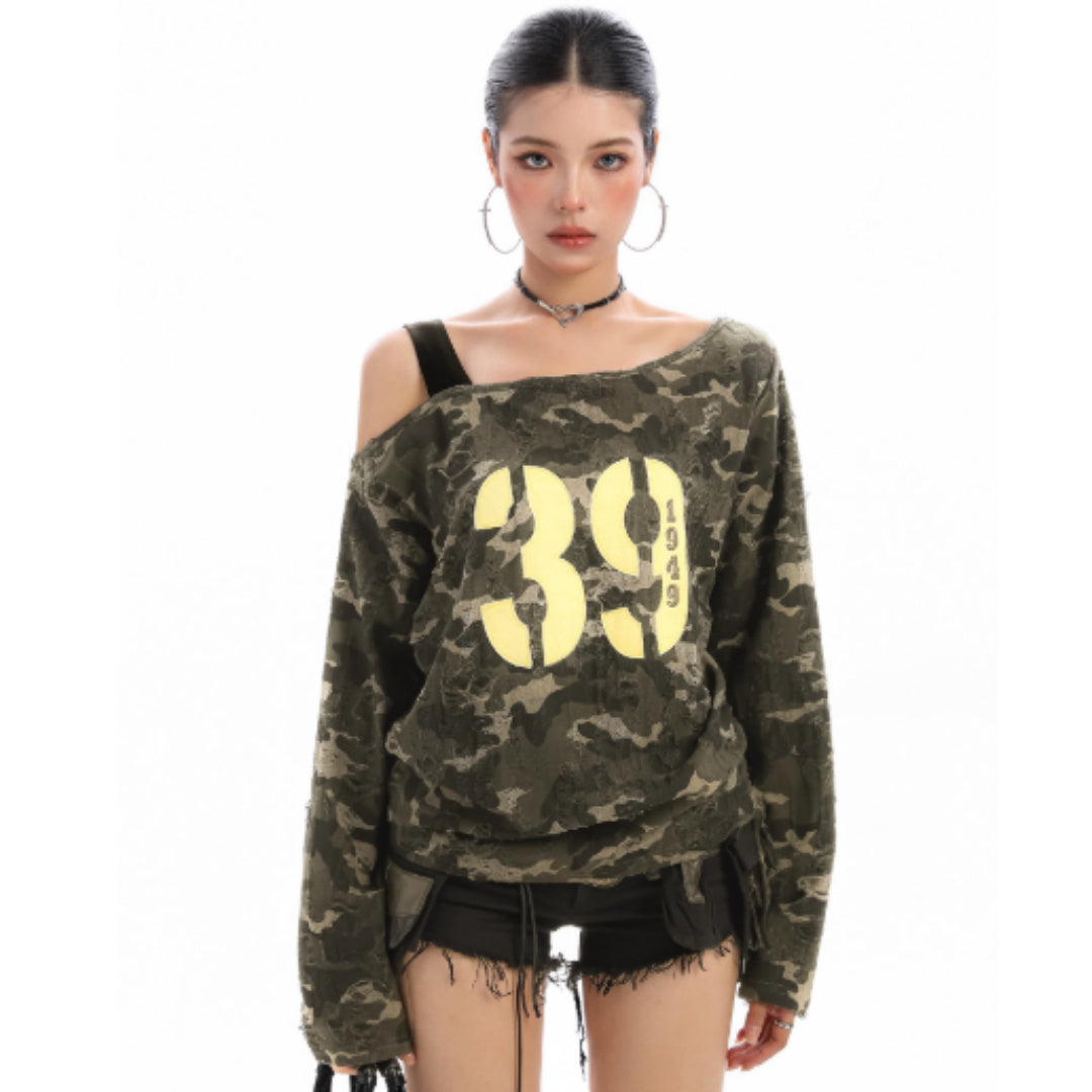 Women's Autumn Oblique Shoulder Camouflage Lettering Long-sleeved T-shirt